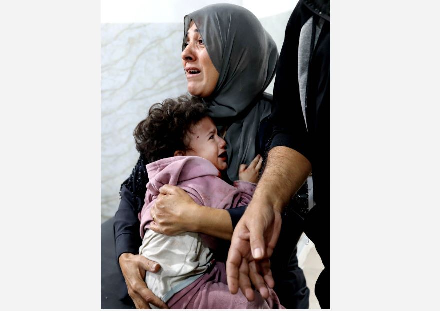 Israeli air strikes kill 24 people in Gaza say medics